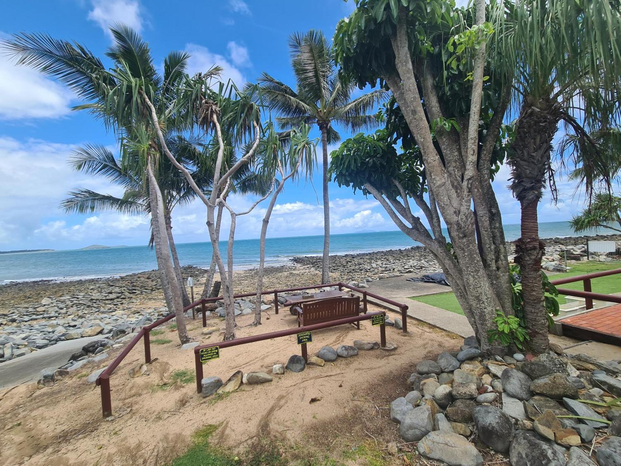 Dolphin Heads - Resort Unit - Absolute Beachfront! - Whitsunday Getaway! Mackay Eksteriør billede