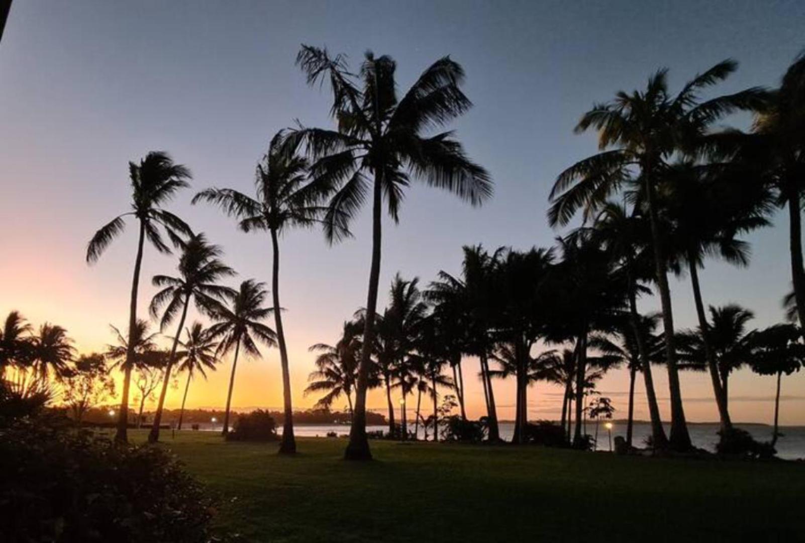 Dolphin Heads - Resort Unit - Absolute Beachfront! - Whitsunday Getaway! Mackay Eksteriør billede